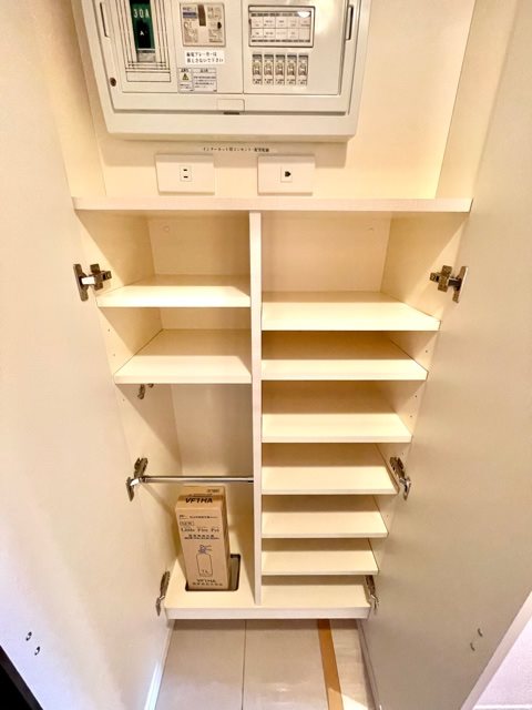 レジディア九段下3階 収納