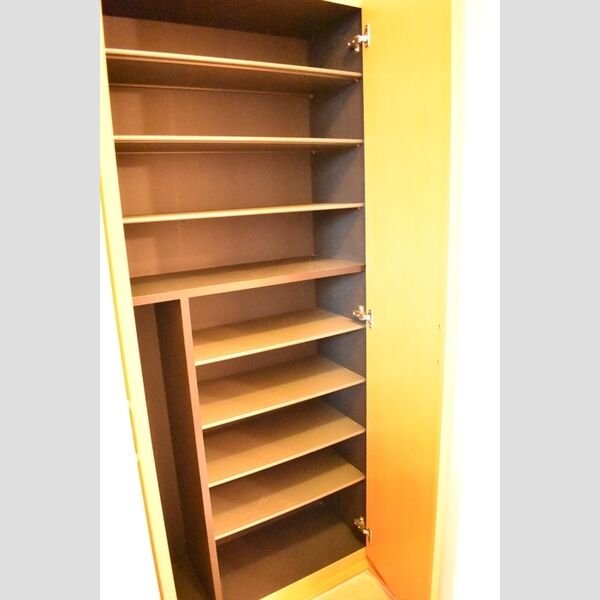 グレイスコートⅡ102号室 シューズボックス