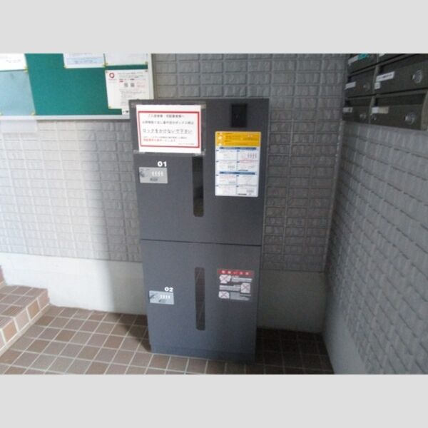 ミルフィーユ　参番館 宅配ボックス