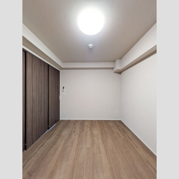 サンジョイアゼロ704号室 洋室6.1帖④