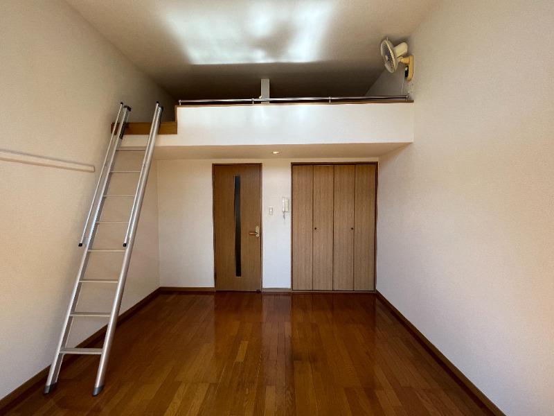 リッツ一番館 内観