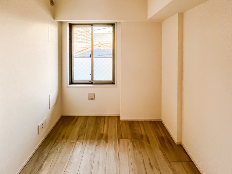 ドゥーエ王子神谷1階 寝室