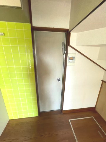 白石テラス 明るい玄関です