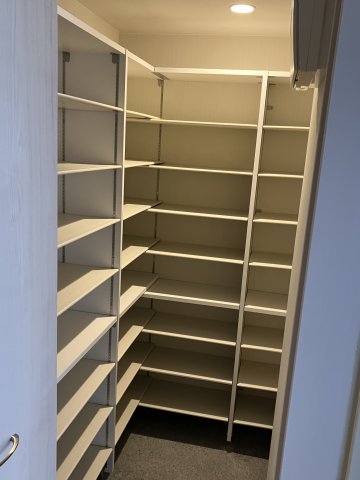 広尾アパートメント304号室 シューズインクローゼット