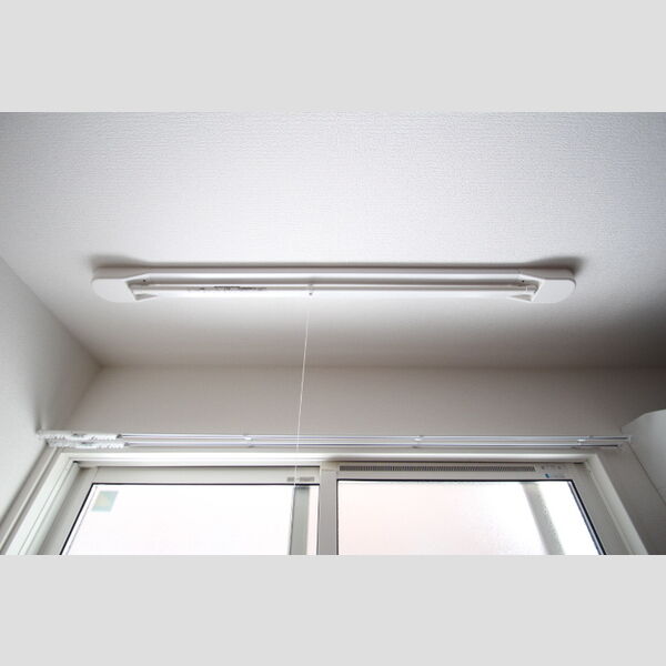 アンジュール綾瀬105号室 室内物干