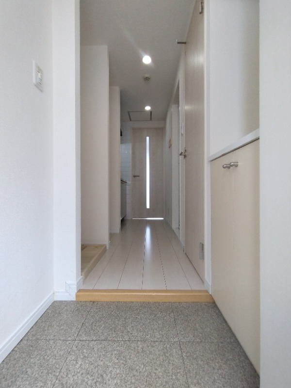 アランシア千鳥町 玄関