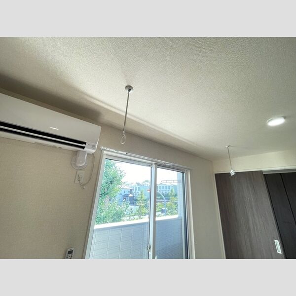 ルポ湘南301号室 室内物干し