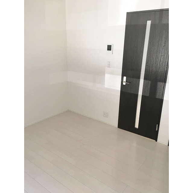 メゾンドジュネス大森台101号室 リビング