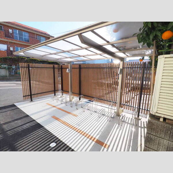 オレンジハウス 駐輪場