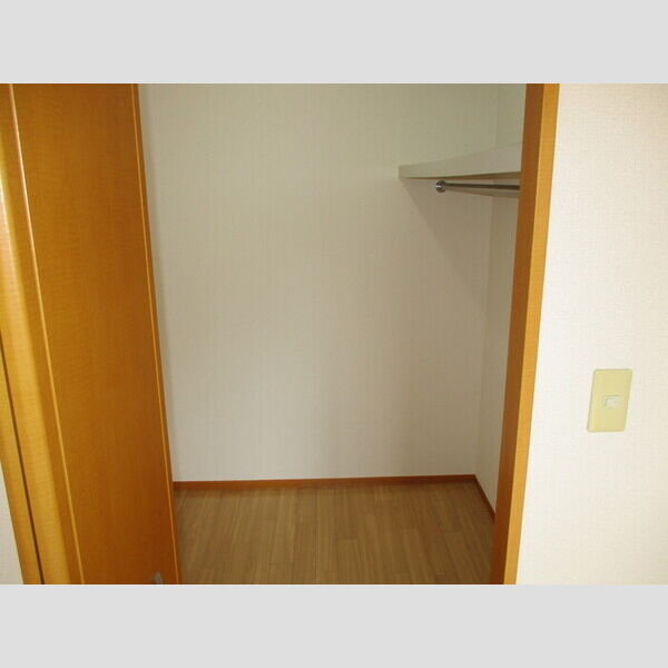 ステジュアン　A A101(ウォークインクローゼット)