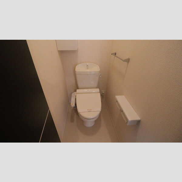 ル・パルテール203号室 トイレ