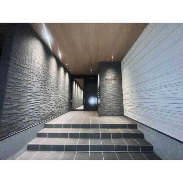 TREE　TOPS　代々木102号室 エントランス