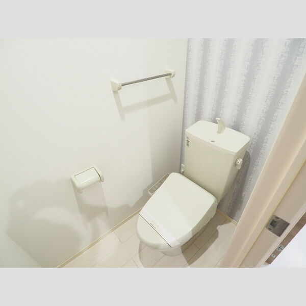 インコントリ101号室 温水洗浄暖房便座