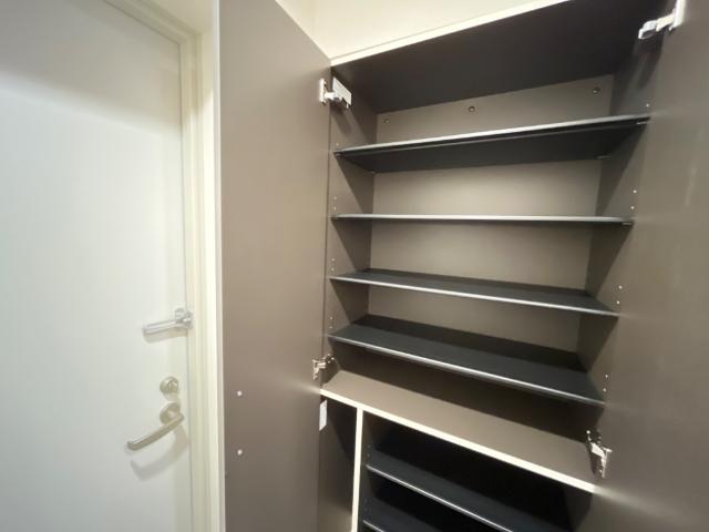 エクセレントタワー 収納