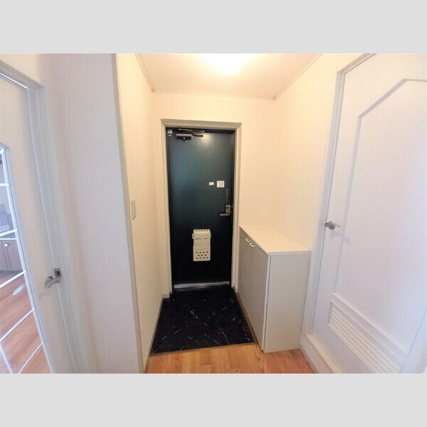 メゾンセピア　C103号室 玄関