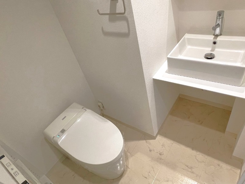 ＳＯＣＩＥＴＹ　ＳＥＡＳＯＮＳ(D-015) トイレ