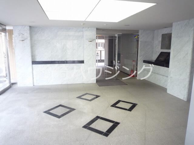 ディアクオーレ中野文園 エントランス