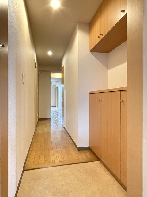 グラウンハイツ0202号室 玄関