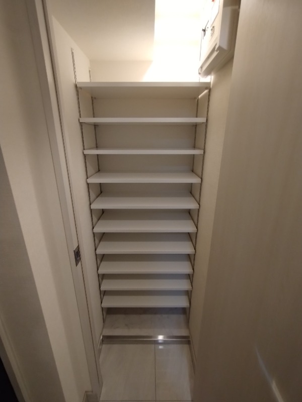 クレイシアIDZ二子新地 収納