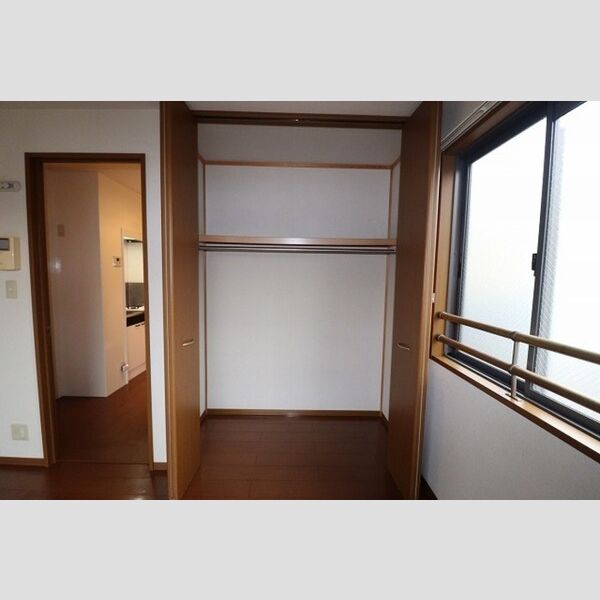 シャレー馬橋 クローゼット