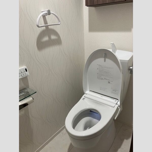 ノーブルラフィネ白幡103号室 温水洗浄暖房便座