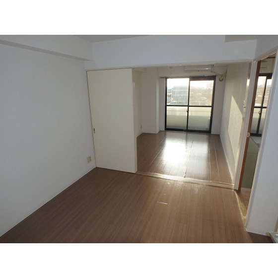 プレステージ市川 リビング