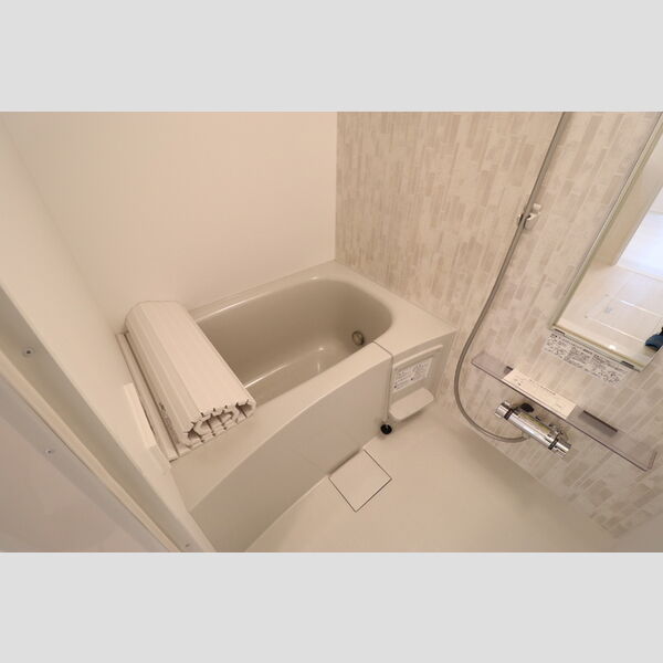 ガルデ西千葉201号室 バス