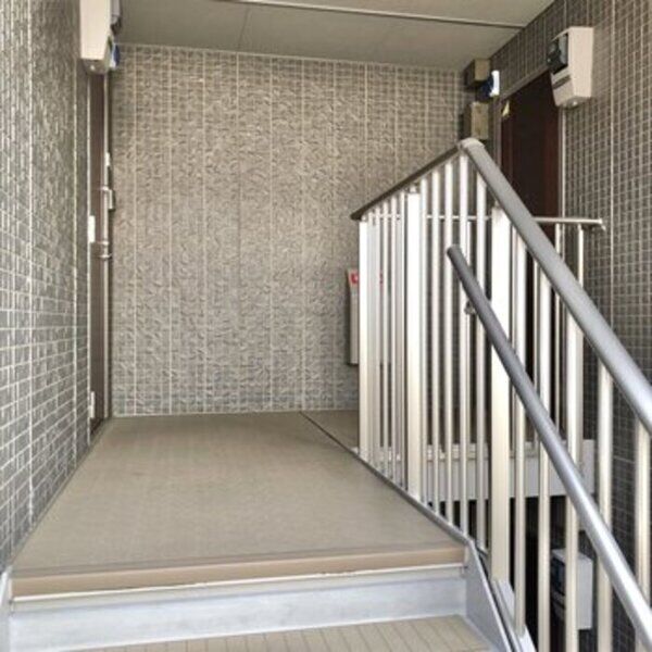 ポゥローニア湘南301号室 ★屋内廊下★