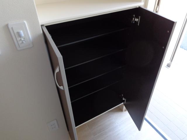 グランドゥール・メイ00205号室 シューズＢＯＸ