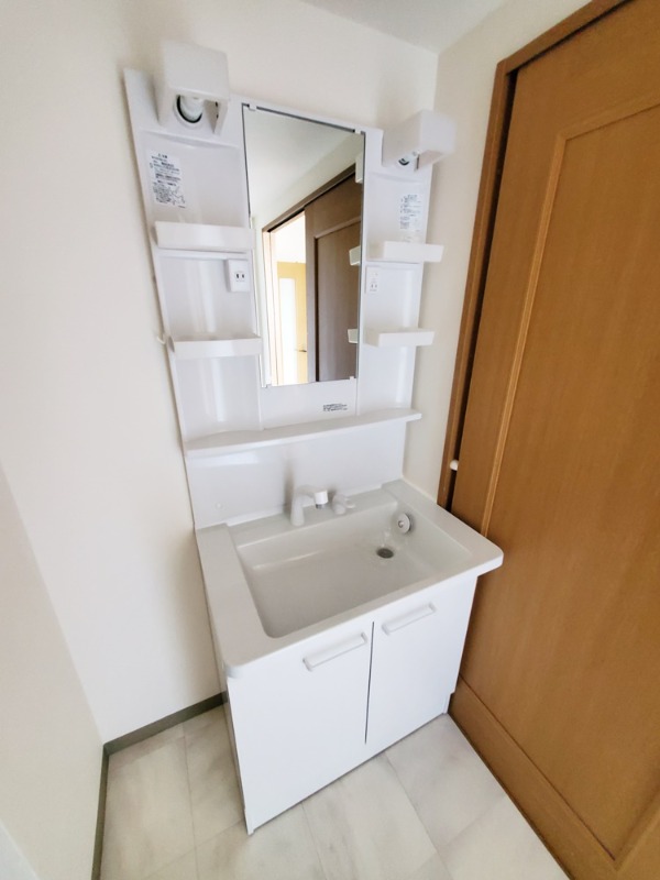 ラ・ヴィラヴェルデ平塚2階 洗面