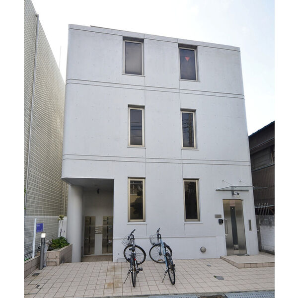 アーク・スクエア0101号室 外観