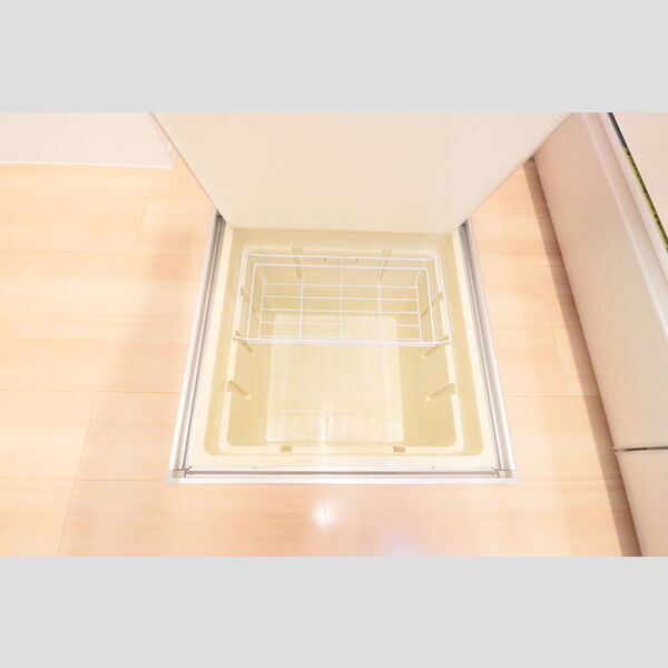 アイウィンド 床下収納