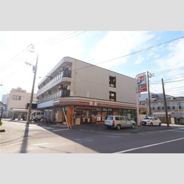 D Paina Egawa　Ⅰ セブンイレブン　川崎国際病院前店