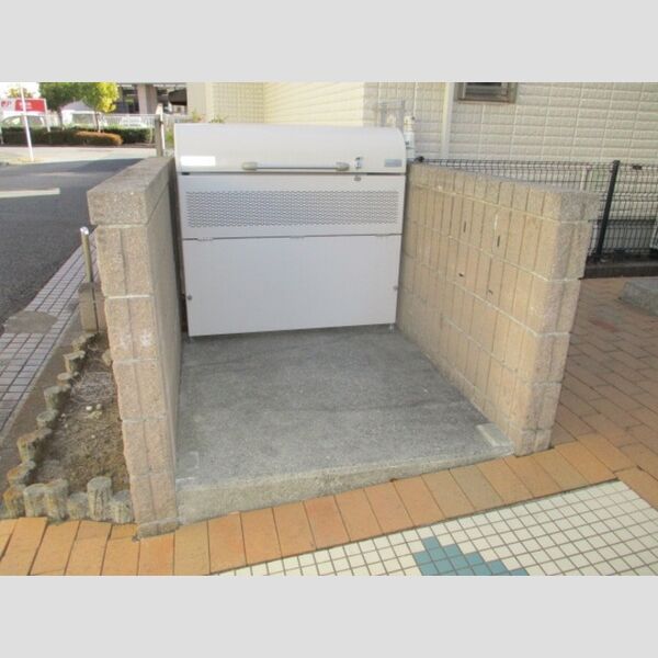 アローンヒルズ ごみ置場