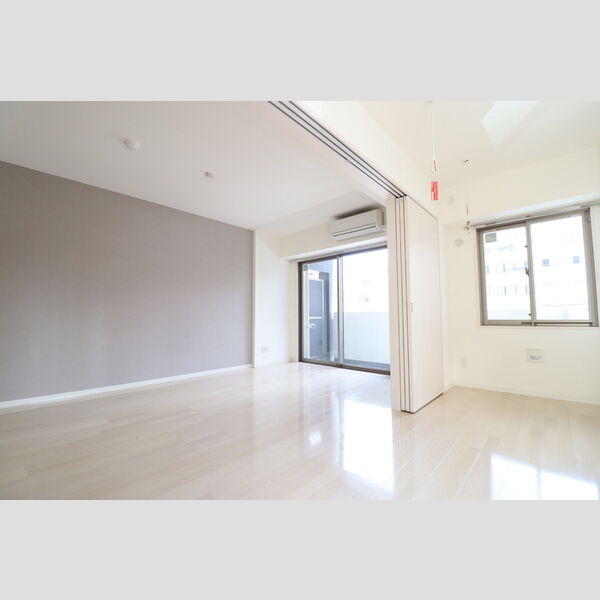 グランヴレーユ205号室 洋室