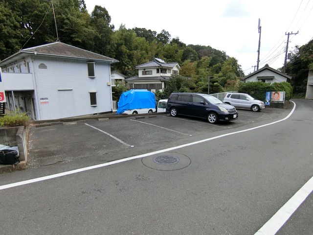 コリーナヴェルデ0103号室 駐車場