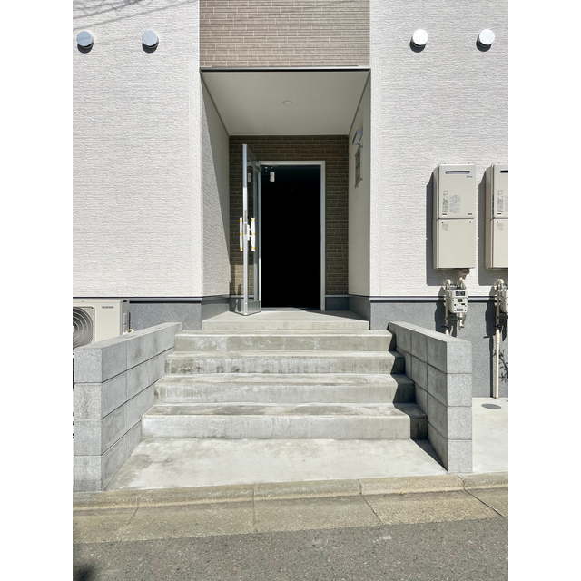 ミネルバ102号室 ☆エントランス