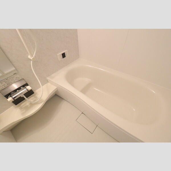 レスポワール　B 追い焚き給湯1坪タイプ