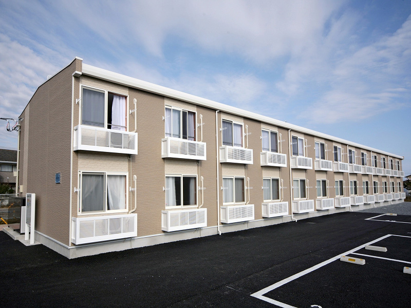 レオパレスキャトル　セゾンの外観画像