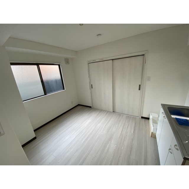 タウンハイツ七島 内観