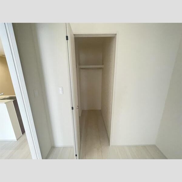 リーブルファイン足立南花畑1階 収納