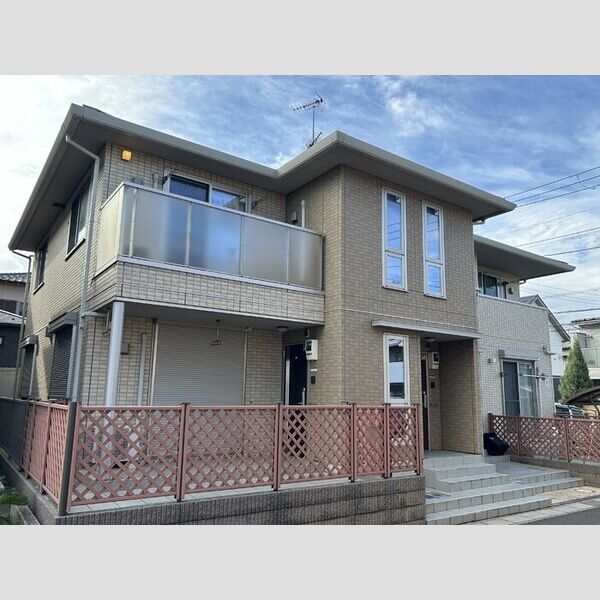 ロイヤルヒルズPの外観画像