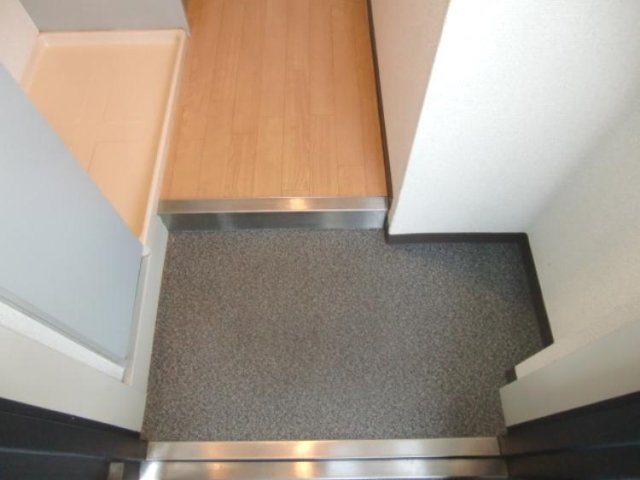 モビーレ等々力3階 玄関