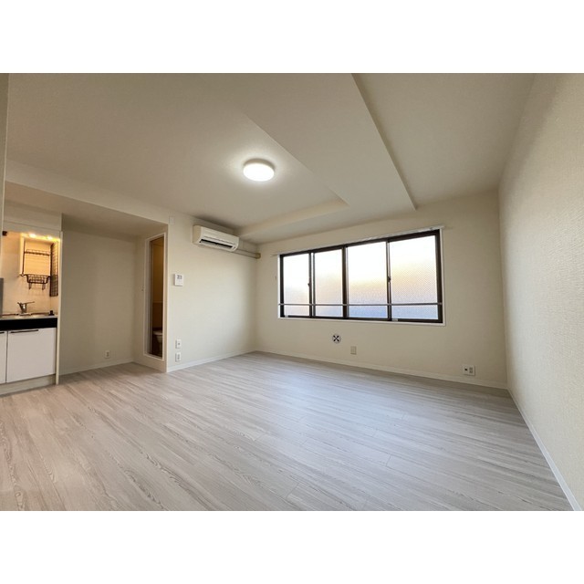 ウィンズベルⅡ303号室 リビング