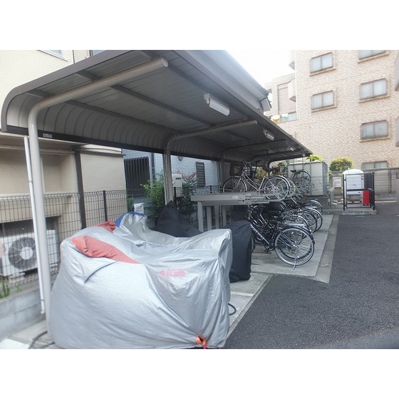 スパシエ フィールド 川口 駐輪場