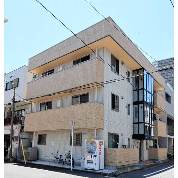 アドバンス 外観