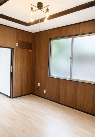 船橋市松が丘戸建て 1階洋室1