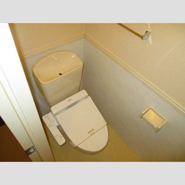 ヴェルデ コリーナ　壱番館103号室 温水洗浄暖房便座