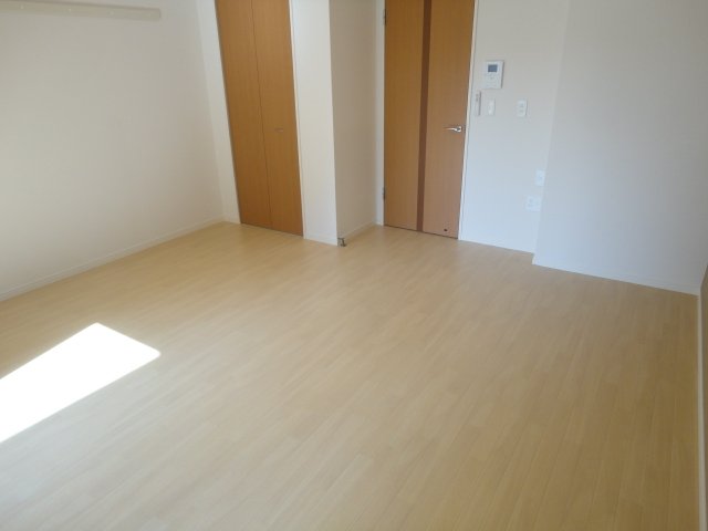 ＢＥＬＬ　ＧＲＡＣＥ（ベル　グラース） 洋室(１０帖)