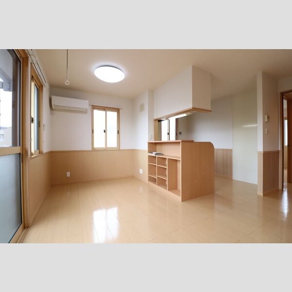 Rose Villa(ローズヴィラ)　A/B/CB202号室 ★LDK12帖★